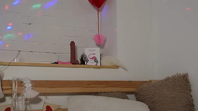 MonicaAsis online show from December 2024 10:11:01 PM