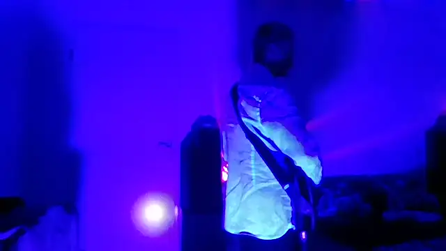 Snapshot of brunoguunot chatting on February 2026 12:31:01 AM brunoguunot online show from February 2026 12:31:01 AM