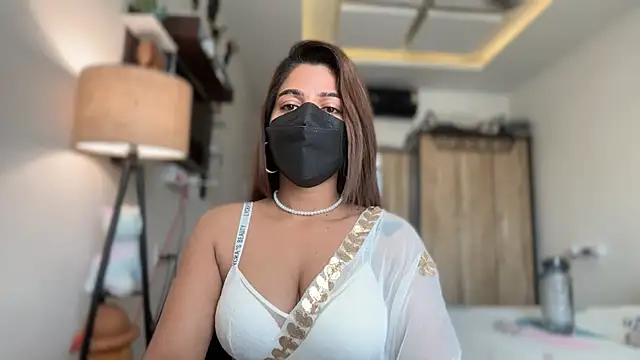 Hotty-Sana online show from April 2026 05:30:01 AM