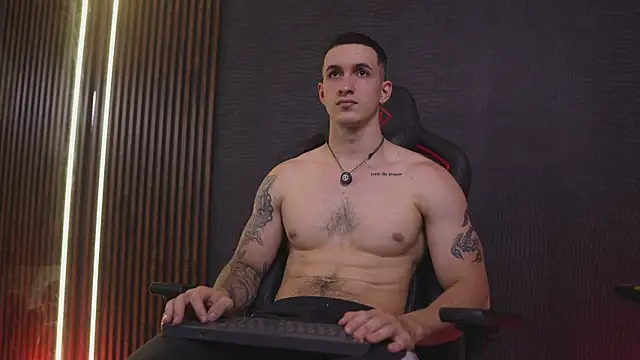 JacksonOlsenn online show from March 2026 08:53:01 PM