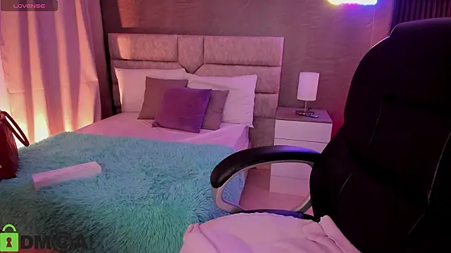 Cristal  adams online show from January 2026 11:36:01 AM