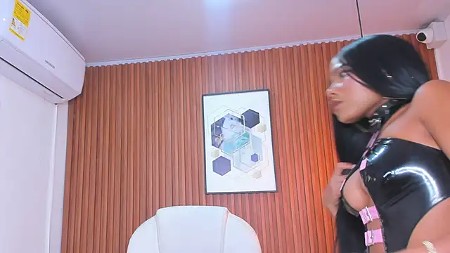 RoxannaHanson online show from March 2025 04:30:02 AM