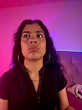 NINA 18 YEARS online show from October 2025 09:24:01 PM