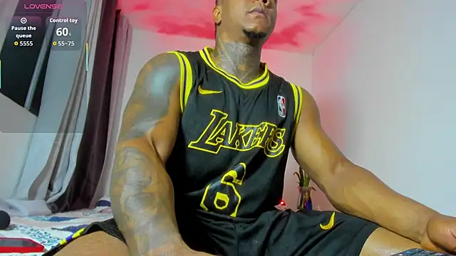 ronnie 7777 online show from December 2025 02:19:01 AM