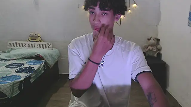 Snapshot of jake_willianss chatting on December 2024 04:32:02 AM jake willianss online show from December 2024 04:32:02 AM