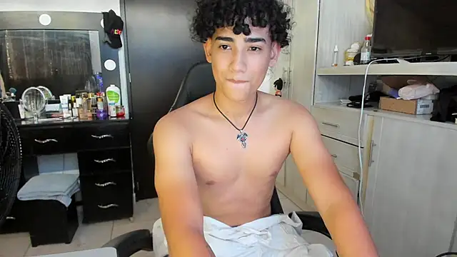 jake willianss online show from June 2026 09:28:02 PM