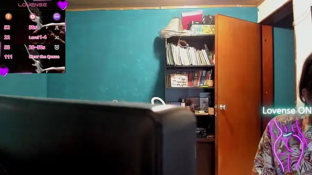 peanut tangerine online show from November 2025 01:03:02 AM