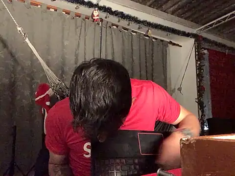 Snapshot of Aaron_hot2 chatting on December 2024 03:56:02 AM Aaron hot2 online show from December 2024 03:56:02 AM