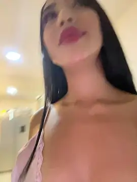 SOPHIACANDY19  online show from May 2026 12:37:01 AM