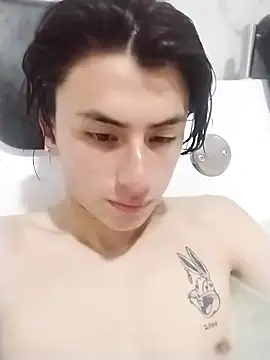 Snapshot of Alann_sr chatting on November 2025 07:46:02 PM Alann sr online show from November 2025 07:46:02 PM