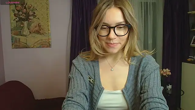 Snapshot of TaylorBre chatting on December 2024 05:53:02 AM TaylorBre online show from December 2024 05:53:02 AM