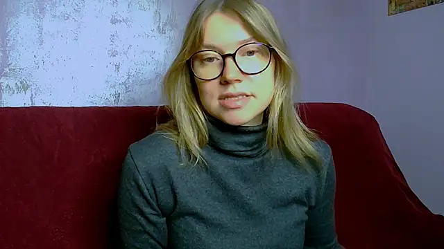 Snapshot of TaylorBre chatting on October 2025 06:34:02 AM TaylorBre online show from October 2025 06:34:02 AM