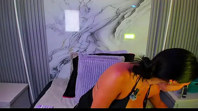 venusowen  online show from March 2026 02:03:02 PM