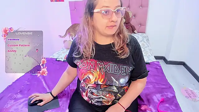 AnnieBigBoobs online show from November 2025 09:05:02 PM