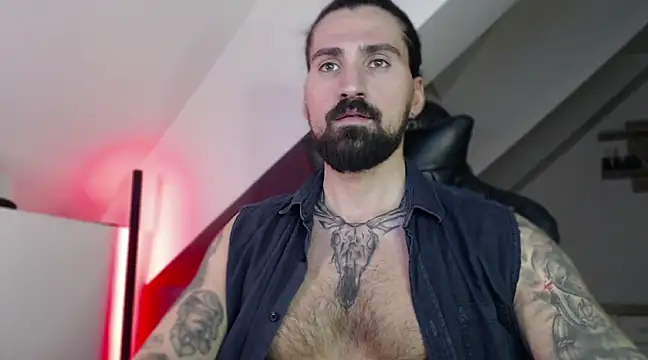 MateoHunk online show from January 2025 05:11:02 PM