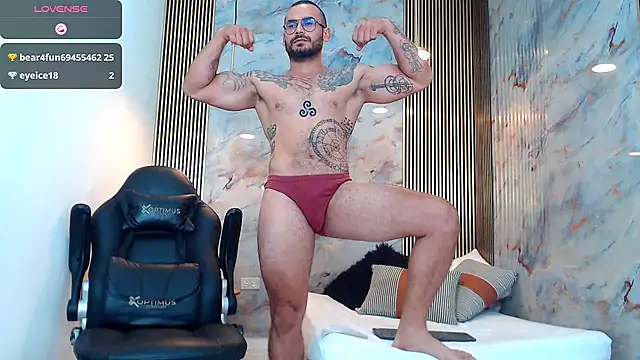 Snapshot of hanz_col chatting on December 2024 01:58:02 AM hanz col online show from December 2024 01:58:02 AM