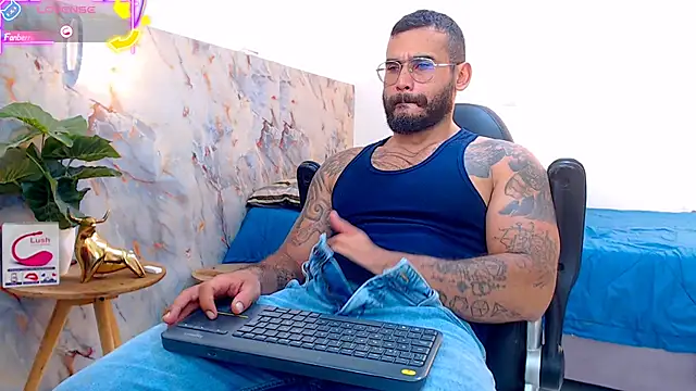 Snapshot of hanz_col chatting on September 2025 04:40:02 PM hanz col online show from September 2025 04:40:02 PM