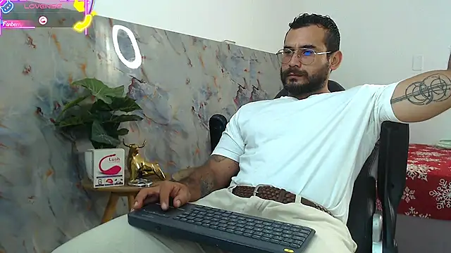 Snapshot of hanz_col chatting on October 2025 03:31:01 PM hanz col online show from October 2025 03:31:01 PM