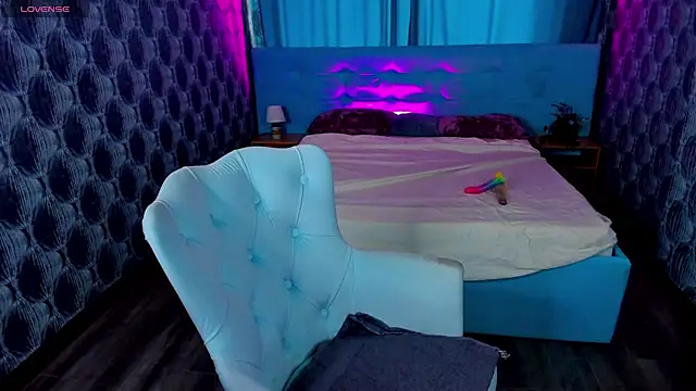 Kira yoon online show from January 2025 04:05:01 AM