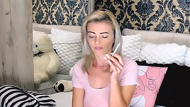 Snapshot of Aly_girl1 chatting on October 2025 09:38:02 AM Aly girl1 online show from October 2025 09:38:02 AM