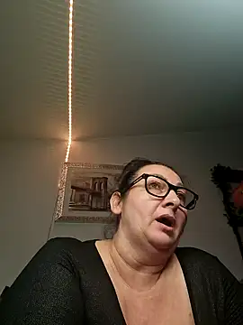 Snapshot of Genoveva73sexy chatting on December 2024 10:40:02 AM Genoveva73sexy online show from December 2024 10:40:02 AM