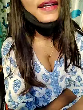 Reena Singh53 online show from January 2025 04:33:02 PM