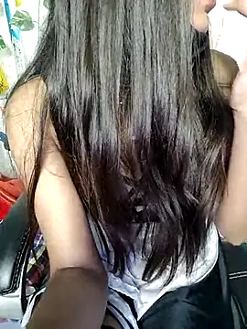 Reena Singh53 online show from March 2025 01:37:02 PM