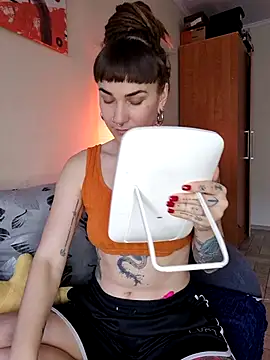 Snapshot of FoxRineHelen chatting on March 2025 01:49:01 PM FoxRineHelen online show from March 2025 01:49:01 PM