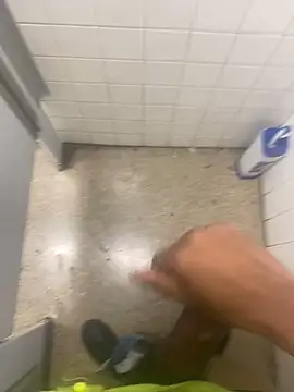 Snapshot of zeekBbc chatting on February 2025 07:00:01 PM zeekBbc online show from February 2025 07:00:01 PM