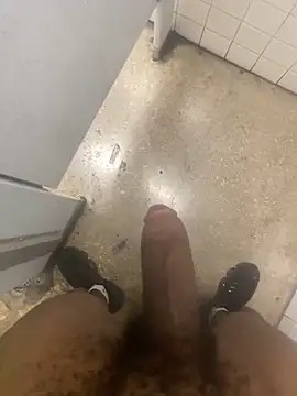 Snapshot of zeekBbc chatting on March 2025 03:01:01 AM zeekBbc online show from March 2025 03:01:01 AM