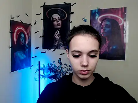  StAcY online show from November 2025 01:22:01 PM