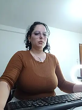 Snapshot of babyluna939 chatting on July 2026 10:42:02 PM babyluna939 online show from July 2026 10:42:02 PM