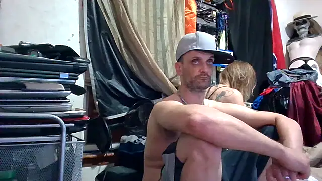 slinginbigD online show from April 2026 05:49:01 AM