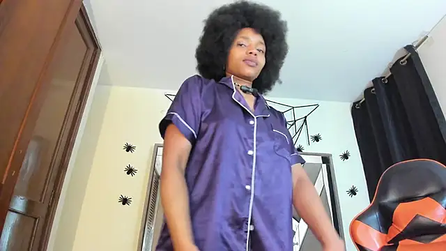 sara williams01 online show from October 2025 01:22:01 AM