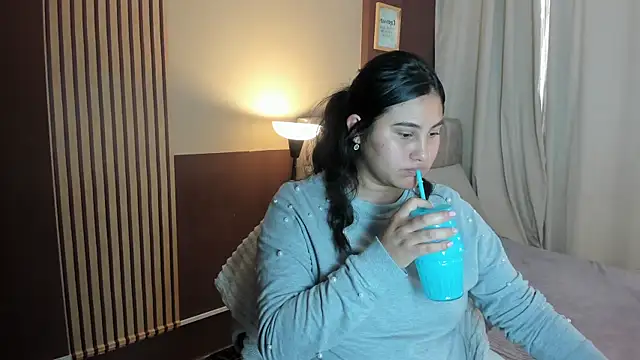 Little Ivy online show from April 2026 08:12:02 PM