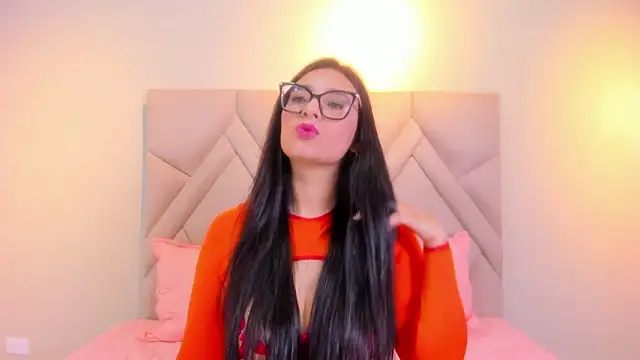 Isis Osman online show from March 2026 02:12:02 PM