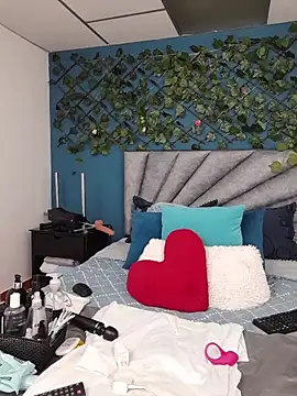 Grey Lorenz11 online show from March 2026 09:16:01 AM