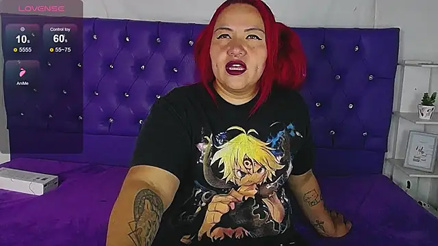 Snapshot of Bruja__Scarlata chatting on January 2025 12:01:02 PM Bruja Scarlata online show from January 2025 12:01:02 PM