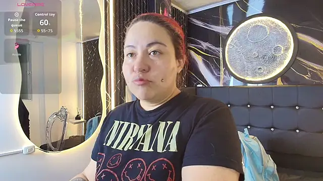 Snapshot of Bruja__Scarlata chatting on September 2025 10:05:01 AM Bruja Scarlata online show from September 2025 10:05:01 AM