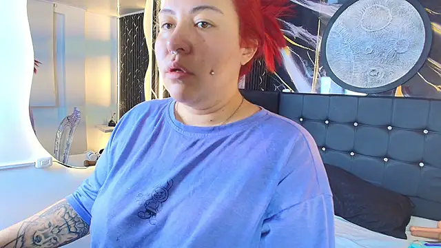 Snapshot of Bruja__Scarlata chatting on September 2025 10:09:01 AM Bruja Scarlata online show from September 2025 10:09:01 AM