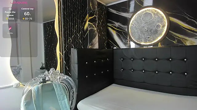 Snapshot of Bruja__Scarlata chatting on October 2025 10:14:01 AM Bruja Scarlata online show from October 2025 10:14:01 AM