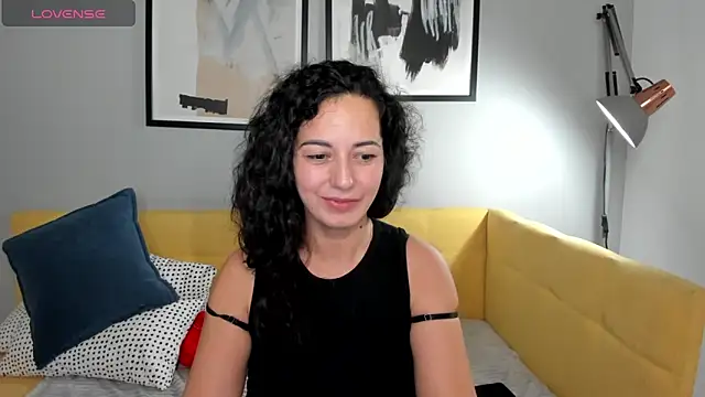 Snapshot of Linda_Insatiable chatting on February 2025 05:00:01 AM Linda Insatiable online show from February 2025 05:00:01 AM