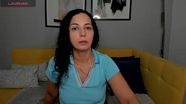 Snapshot of Linda_Insatiable chatting on March 2025 01:25:02 AM Linda Insatiable online show from March 2025 01:25:02 AM