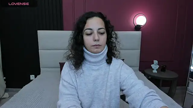Snapshot of Linda_Insatiable chatting on September 2025 01:22:01 AM Linda Insatiable online show from September 2025 01:22:01 AM