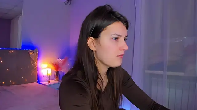 Laura Leee online show from March 2026 06:15:01 AM