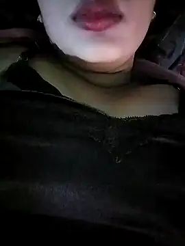 Miss-Siyaa online show from December 2024 06:03:02 PM