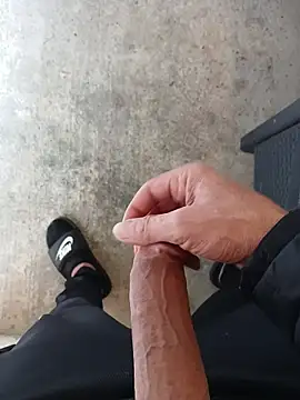 casper0303 online show from April 2026 01:24:02 PM