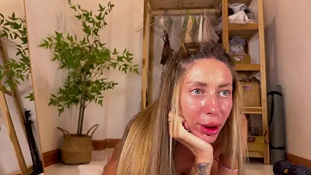    art online show from November 2025 11:42:02 AM