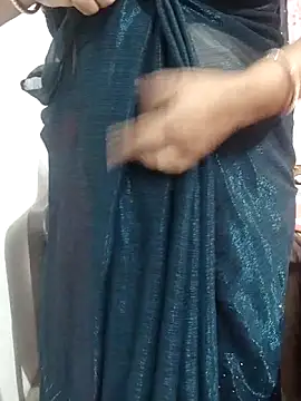 Snapshot of Urmila_bhabhii chatting on May 2026 03:53:02 PM Urmila bhabhii online show from May 2026 03:53:02 PM