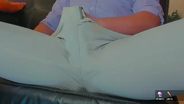 MrLonely02 online show from December 2024 09:09:02 PM